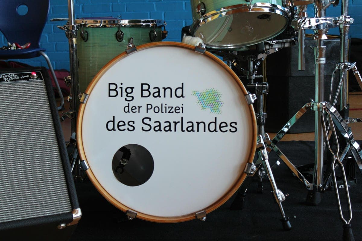 Bigband der Polizei vor Ort