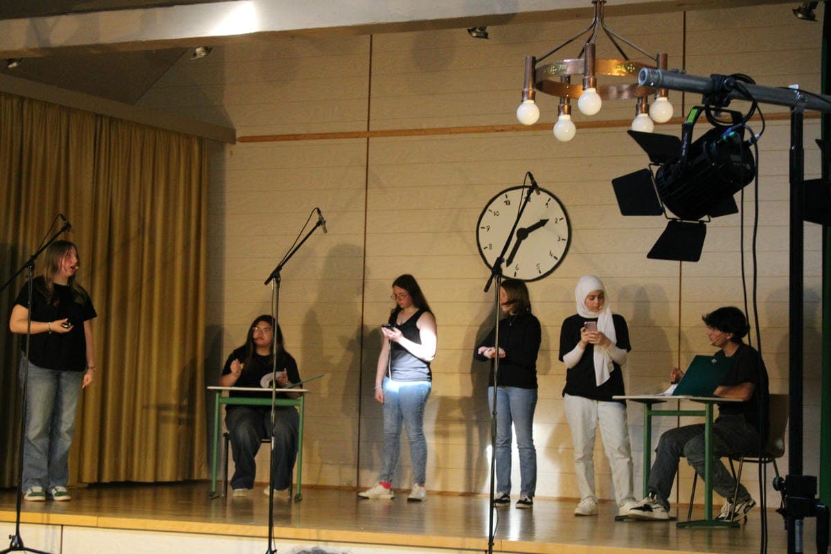 Musicalaufführung "Eine verrückte Zeitreise"