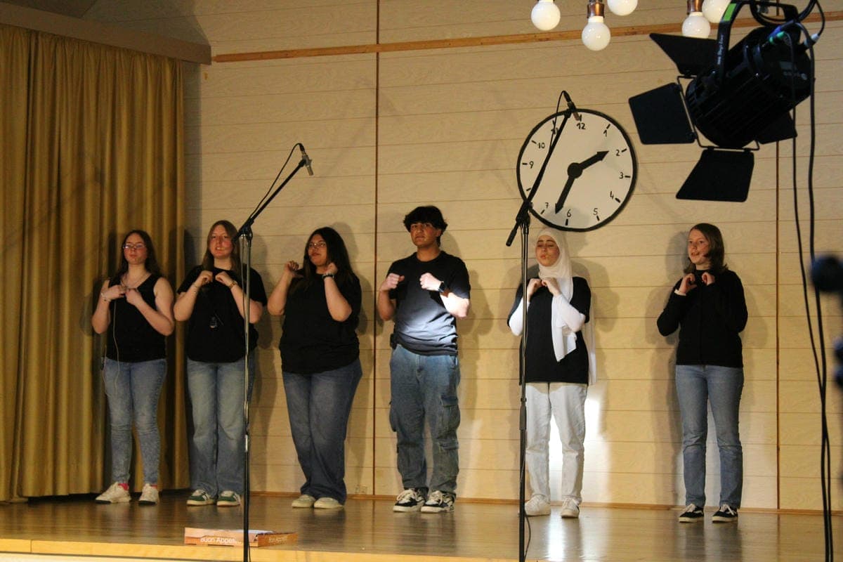 Musicalaufführung "Eine verrückte Zeitreise"